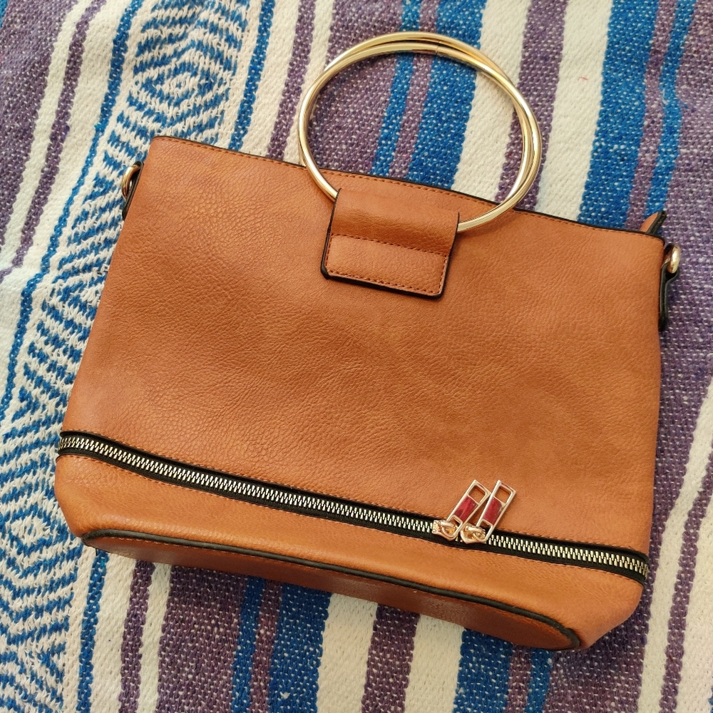 Wrist Ring Faux Leather Zipper Purse Tote